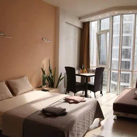 аркадия плаза Apartman *